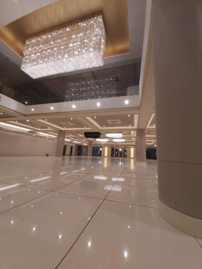 Acco Grand Hotel Lakhnau Kültér fotó